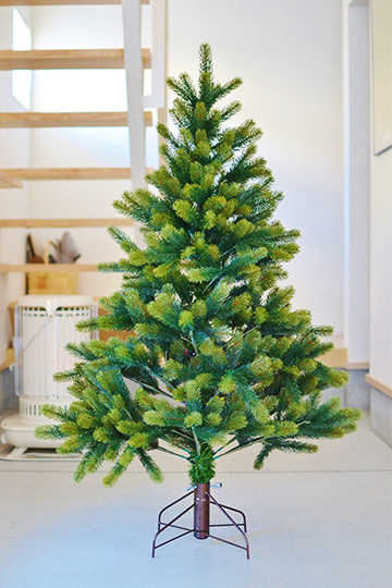 おしゃれなクリスマスツリーと飾り方 くらし フフルルマガジン