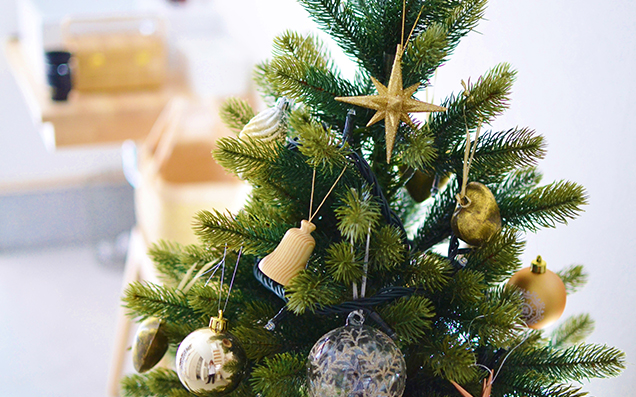 おしゃれなクリスマスツリーと飾り方 くらし フフルルマガジン